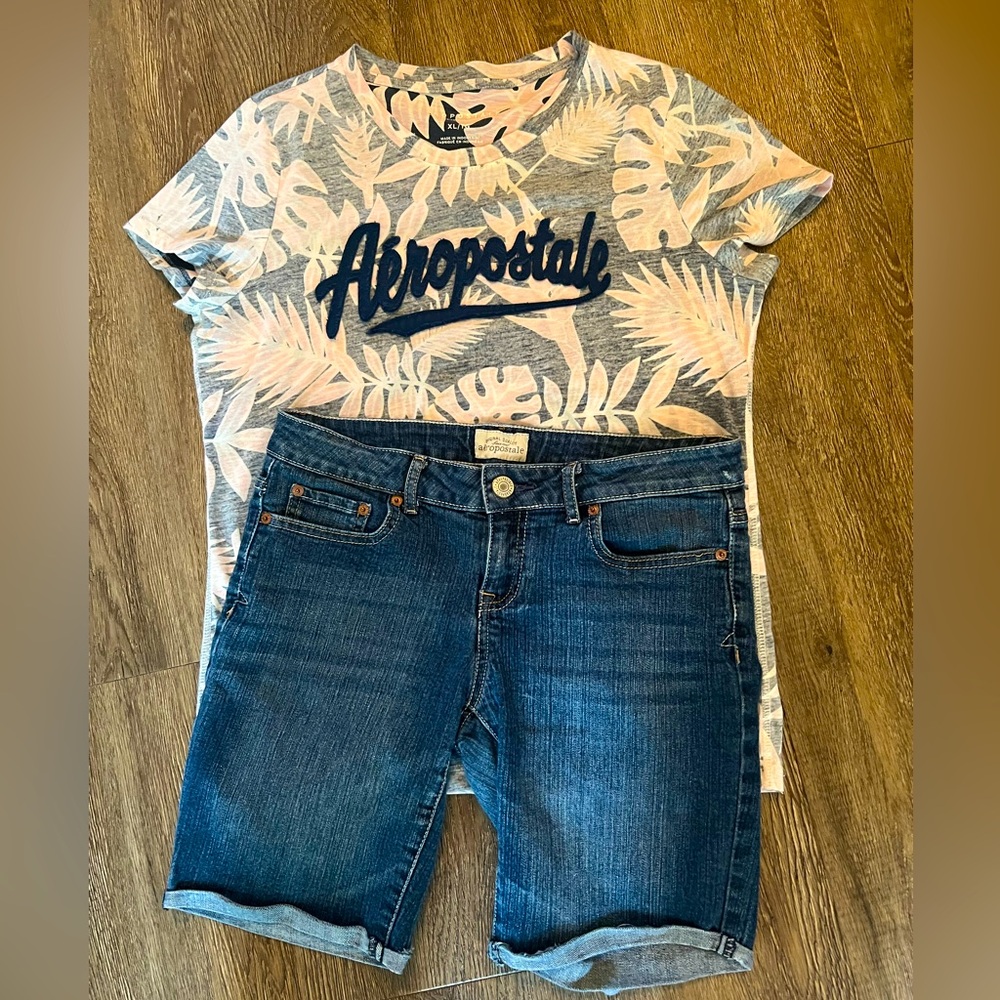 AEROPASTLE ENSEMBLE JEAN SHORTS AND T-SHIRT SIZE 9